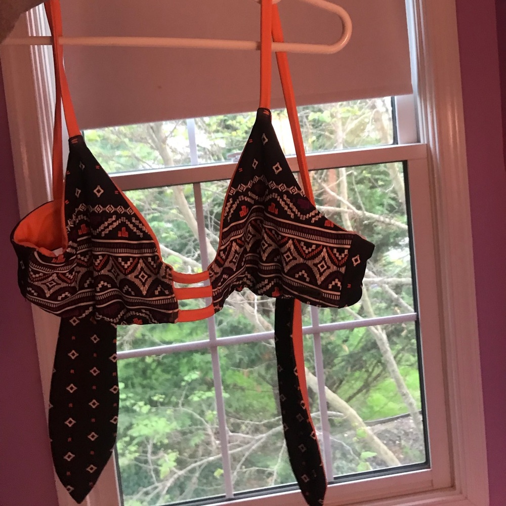 NWOT roxy bralette bikini top